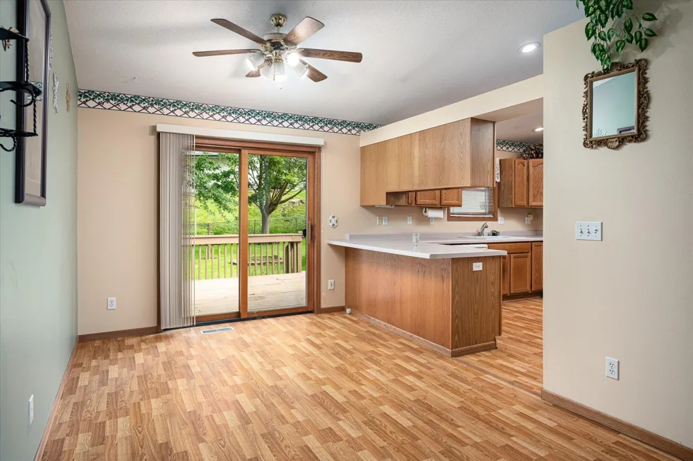 310 Haralson Lane La Crescent, MN 55947
