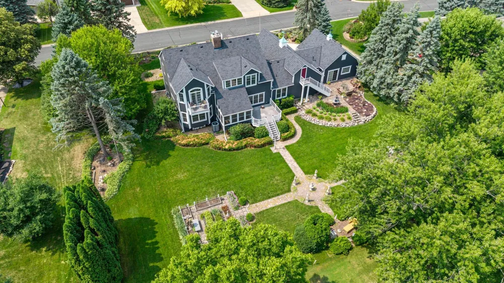 1001 Windcrest Drive SE New Prague, MN 56071