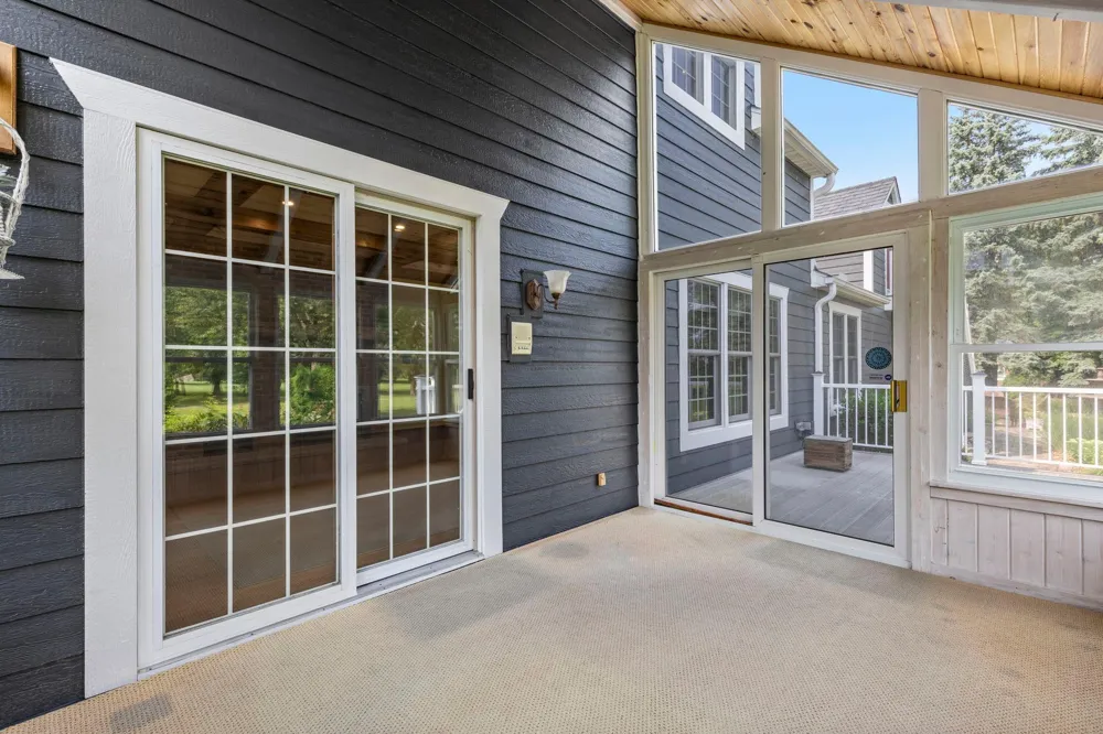 1001 Windcrest Drive SE New Prague, MN 56071