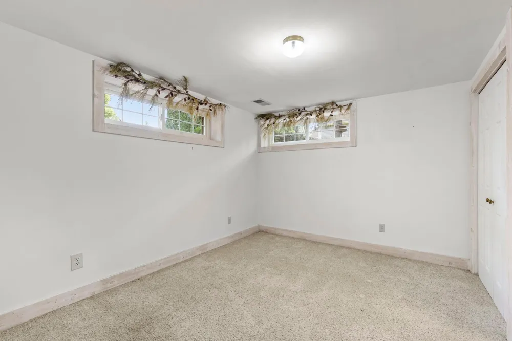 1001 Windcrest Drive SE New Prague, MN 56071