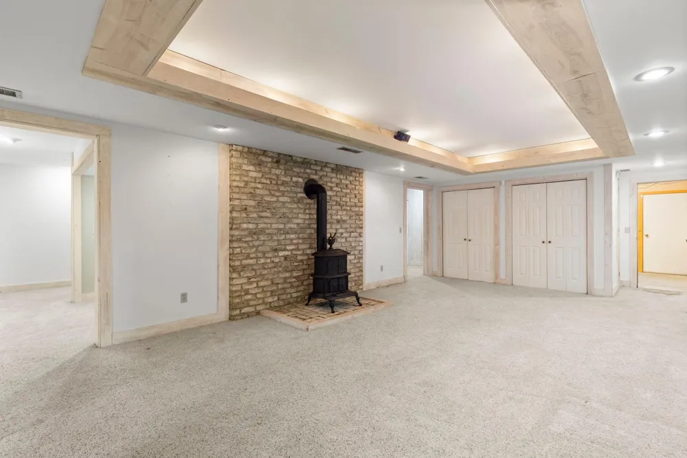 1001 Windcrest Drive SE New Prague, MN 56071