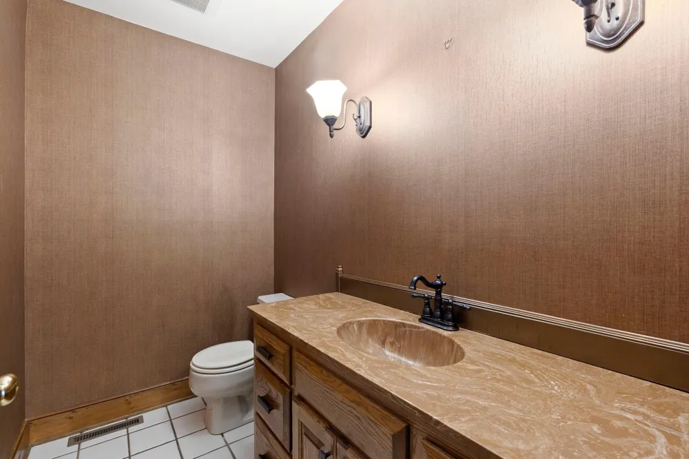 1001 Windcrest Drive SE New Prague, MN 56071