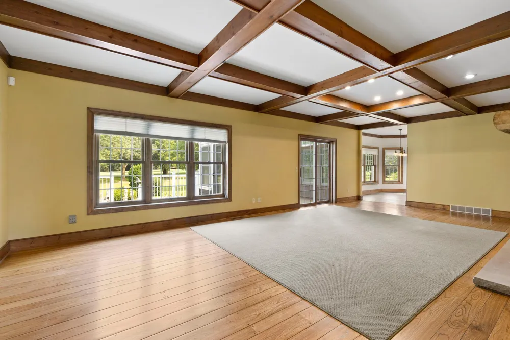 1001 Windcrest Drive SE New Prague, MN 56071