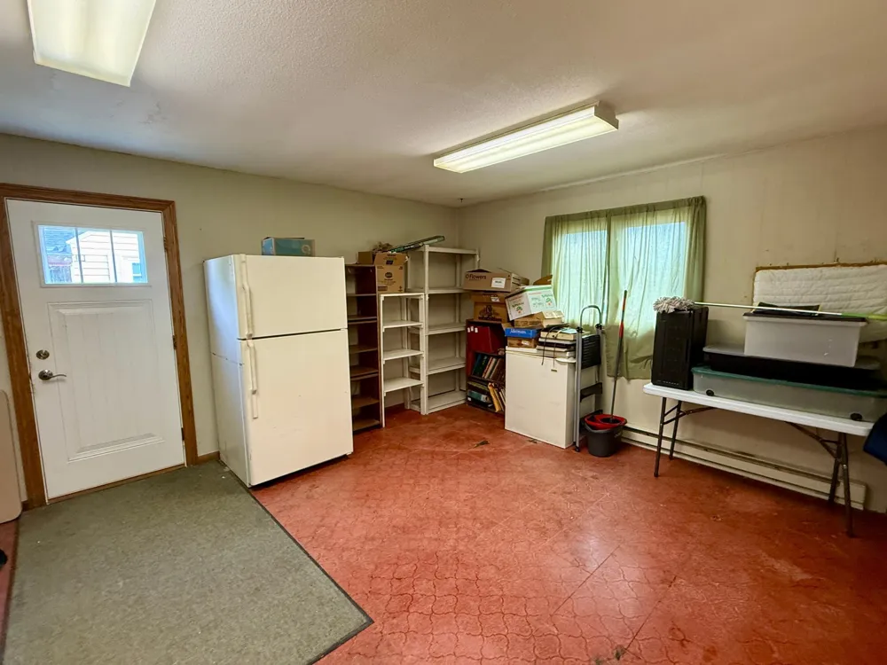 308 6th Street NW Valley City, ND 58072