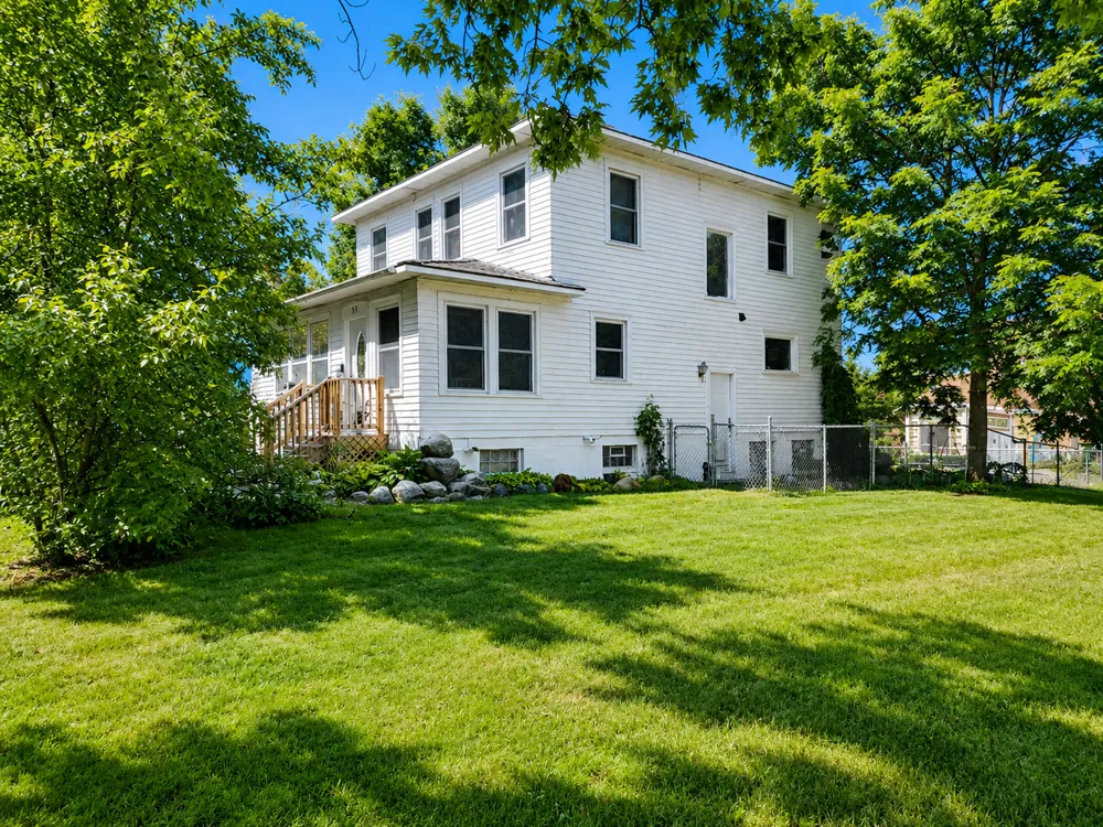 319 5th Street NE Staples, MN 56479