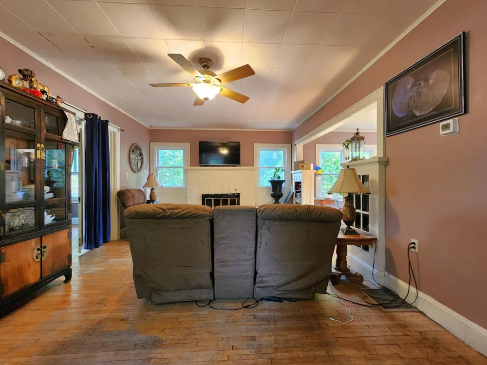 319 5th Street NE Staples, MN 56479
