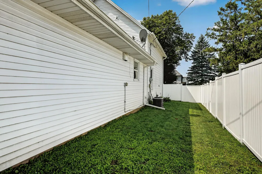 103 4th St SW Stewartville, MN 55976