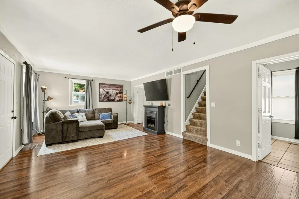 103 4th St SW Stewartville, MN 55976