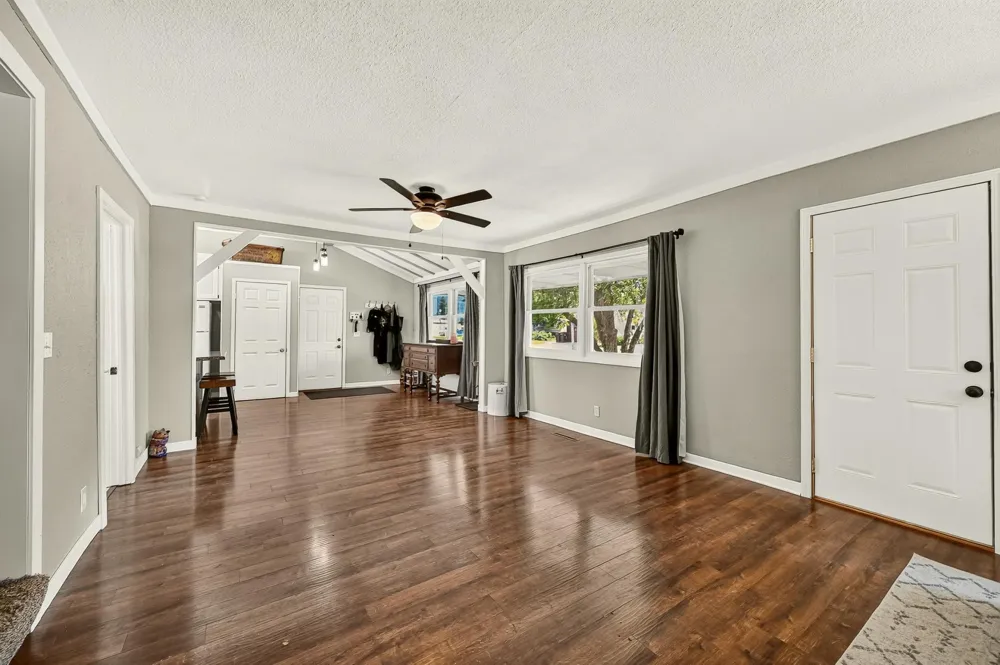 103 4th St SW Stewartville, MN 55976