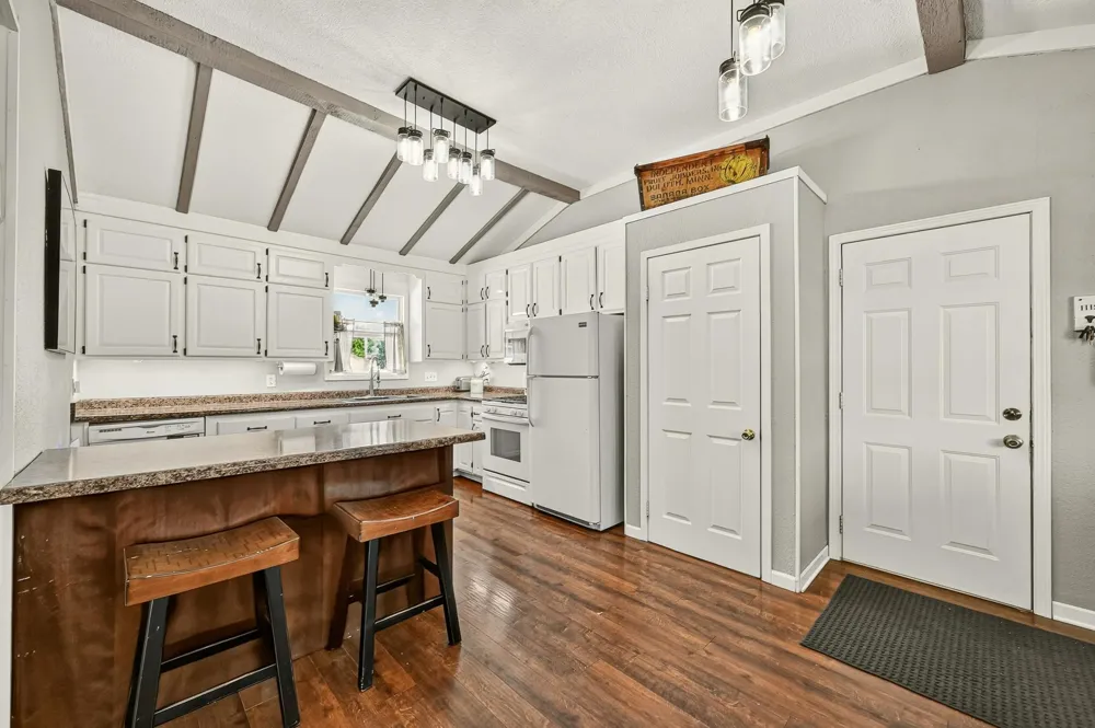 103 4th St SW Stewartville, MN 55976