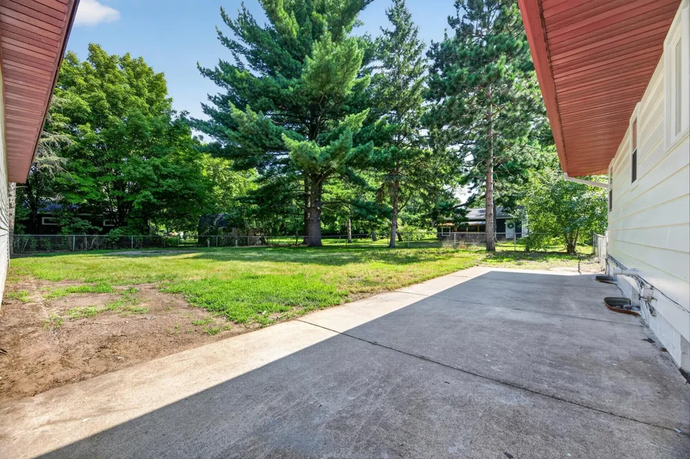 6096 Elm Street North Branch, MN 55056