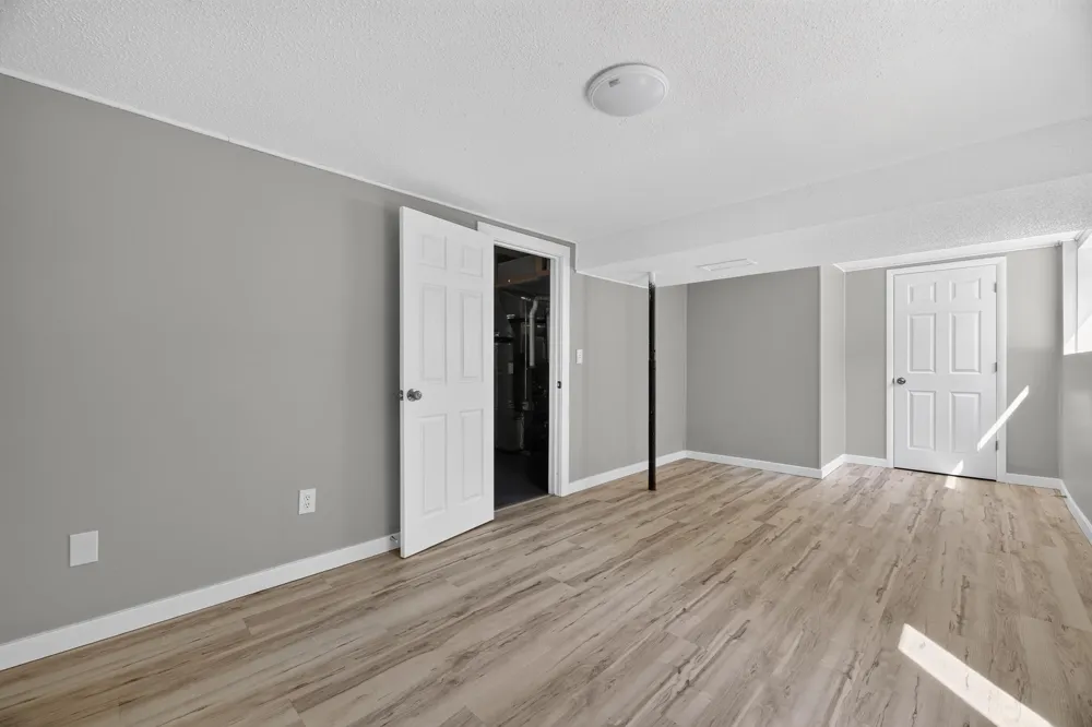 6096 Elm Street North Branch, MN 55056