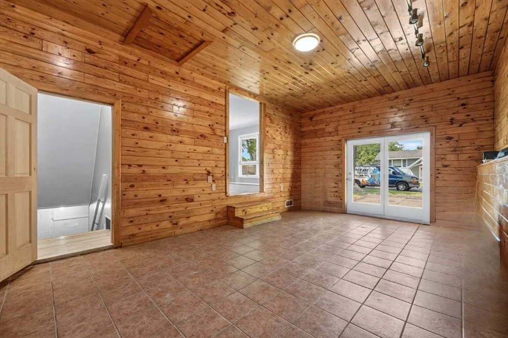 6096 Elm Street North Branch, MN 55056