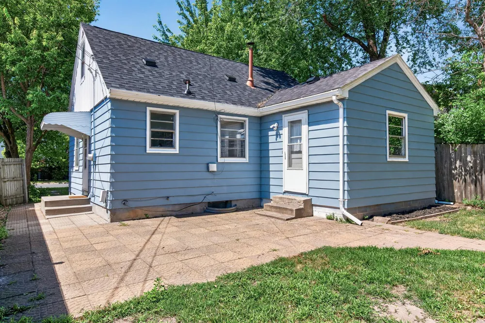 3911 Jackson Street NE Columbia Heights, MN 55421
