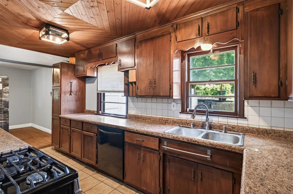3911 Jackson Street NE Columbia Heights, MN 55421