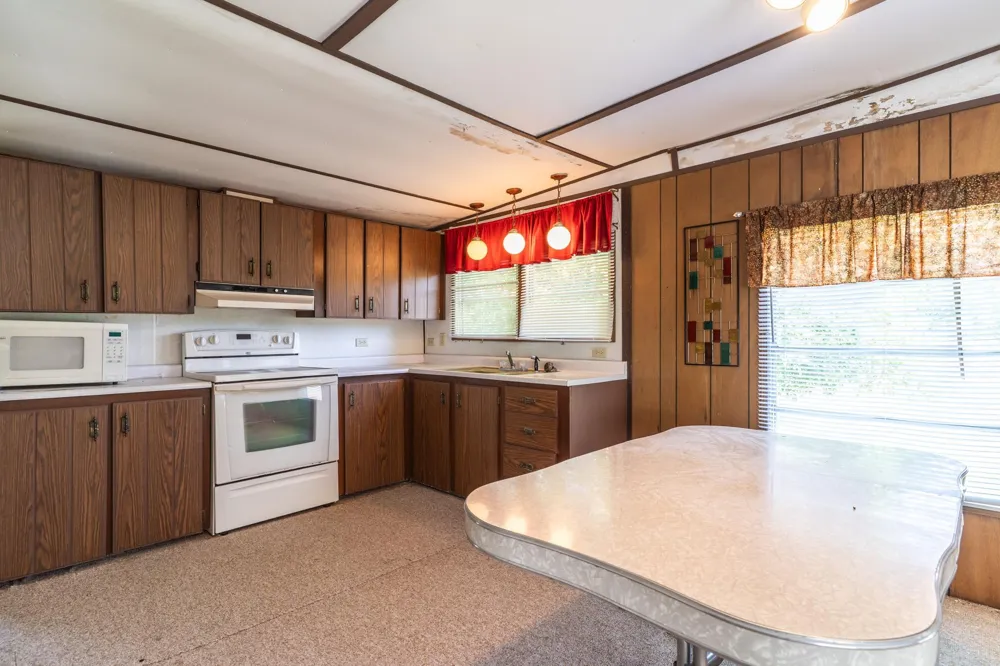 11842 Lake Street SE Mentor, MN 56736