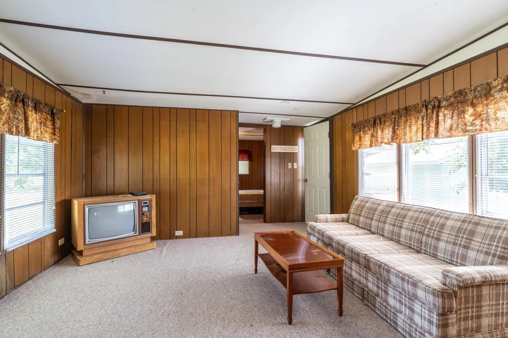 11842 Lake Street SE Mentor, MN 56736