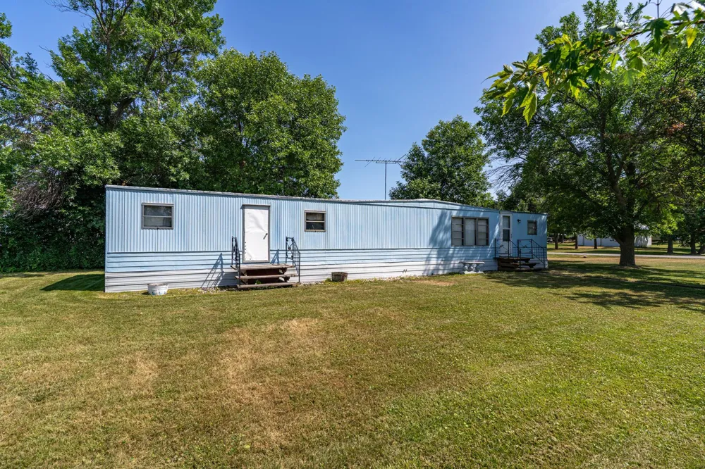 11842 Lake Street SE Mentor, MN 56736