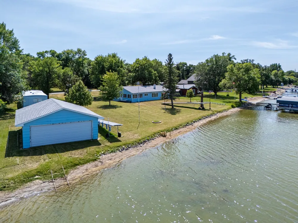 11842 Lake Street SE Mentor, MN 56736