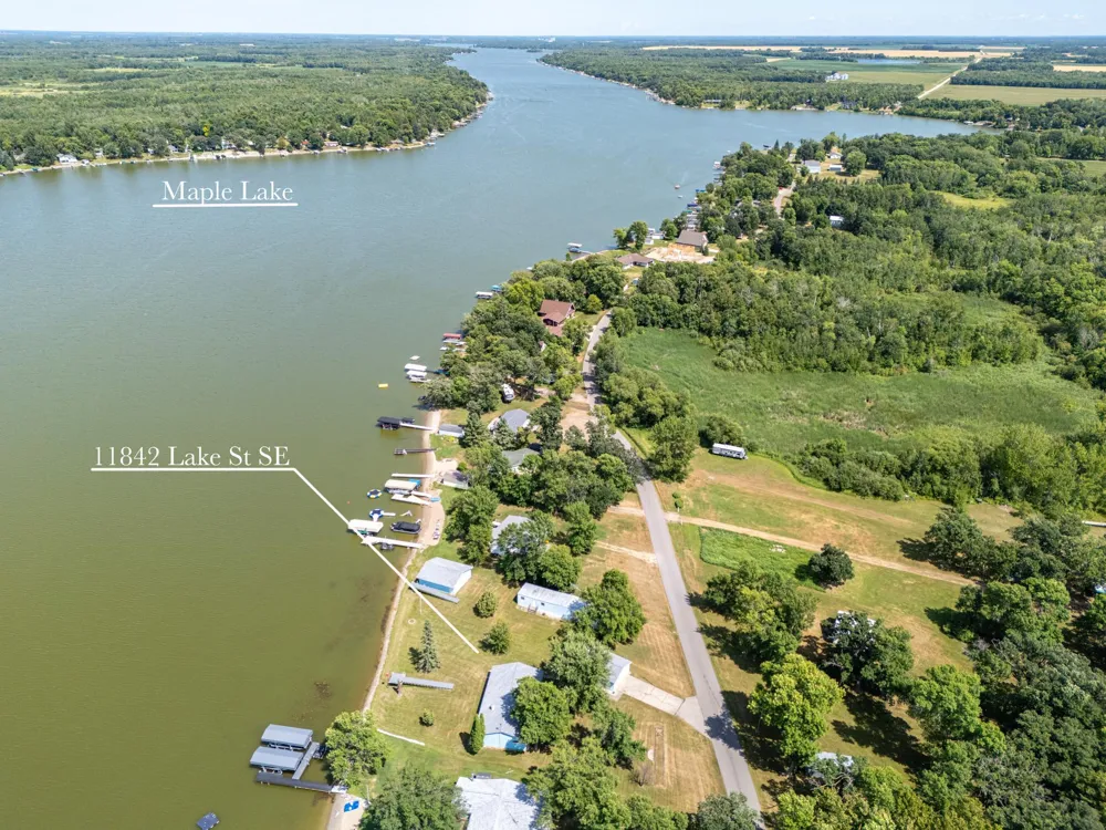 11842 Lake Street SE Mentor, MN 56736
