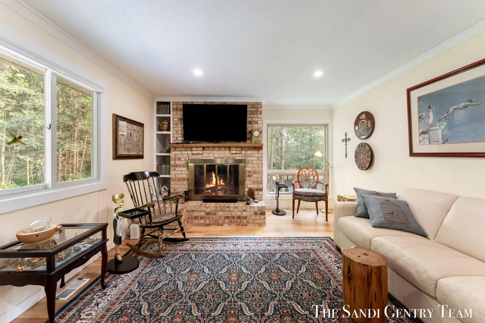 17445 W Spring Lake Road Spring Lake, MI 49456