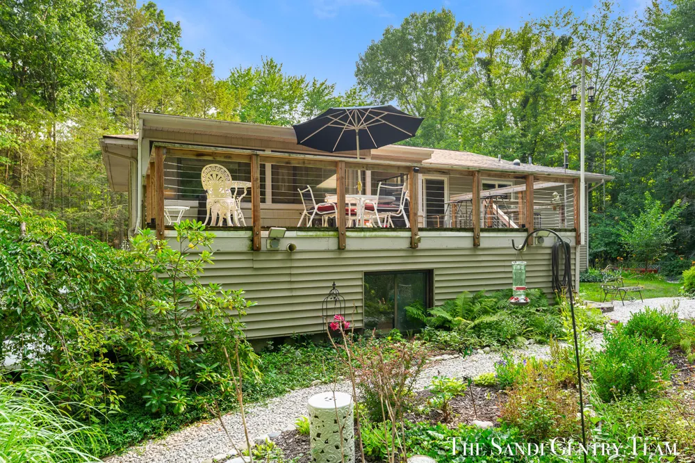 17445 W Spring Lake Road Spring Lake, MI 49456
