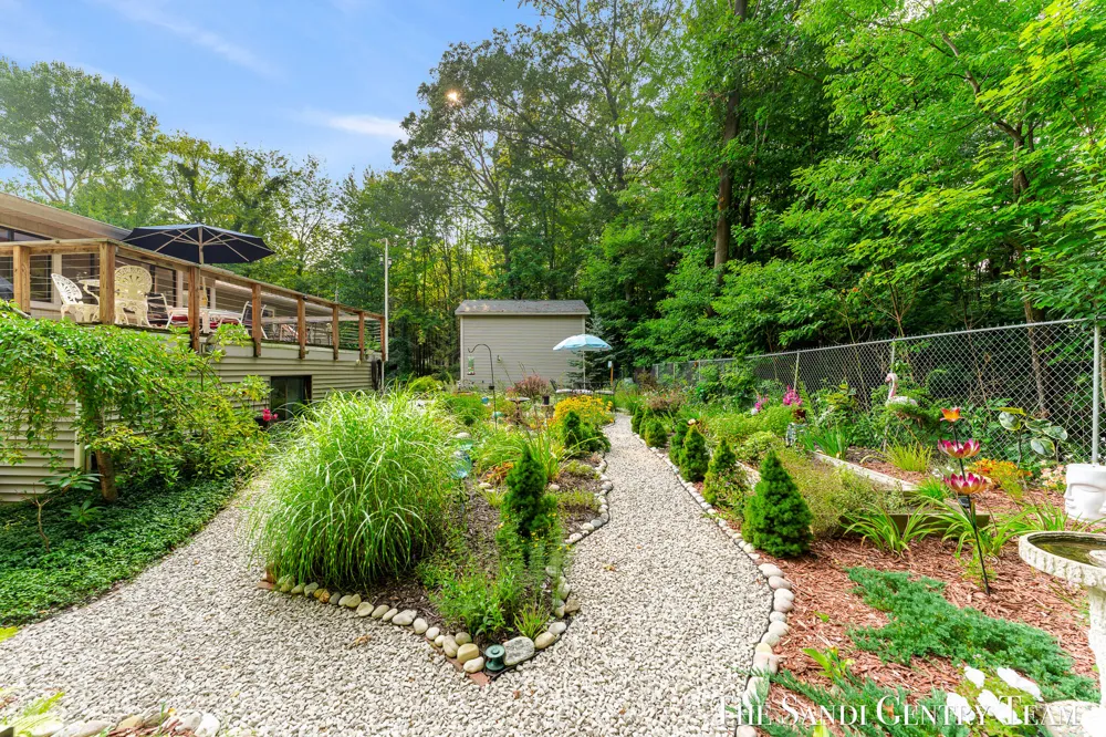 17445 W Spring Lake Road Spring Lake, MI 49456