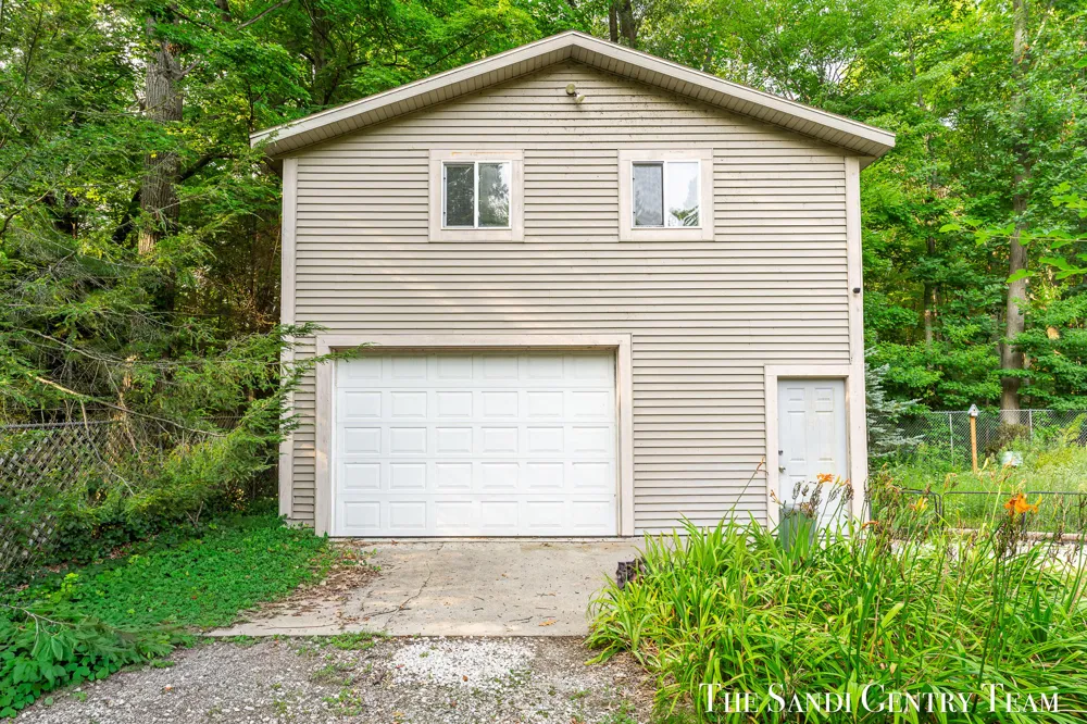 17445 W Spring Lake Road Spring Lake, MI 49456