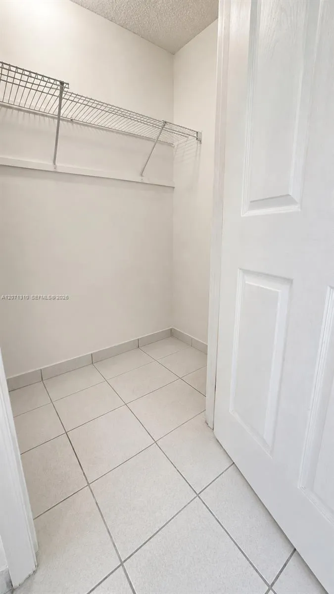 6605 W 26th Dr #24-18 Hialeah, FL 33016