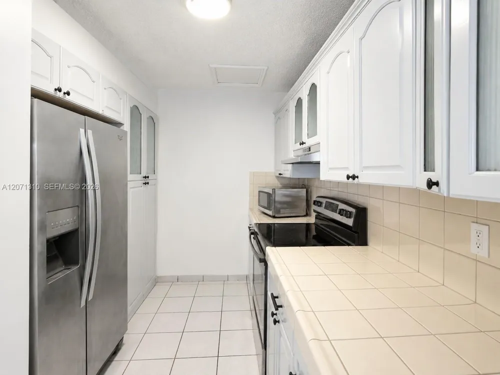 6605 W 26th Dr #24-18 Hialeah, FL 33016