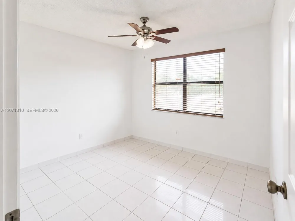 6605 W 26th Dr #24-18 Hialeah, FL 33016