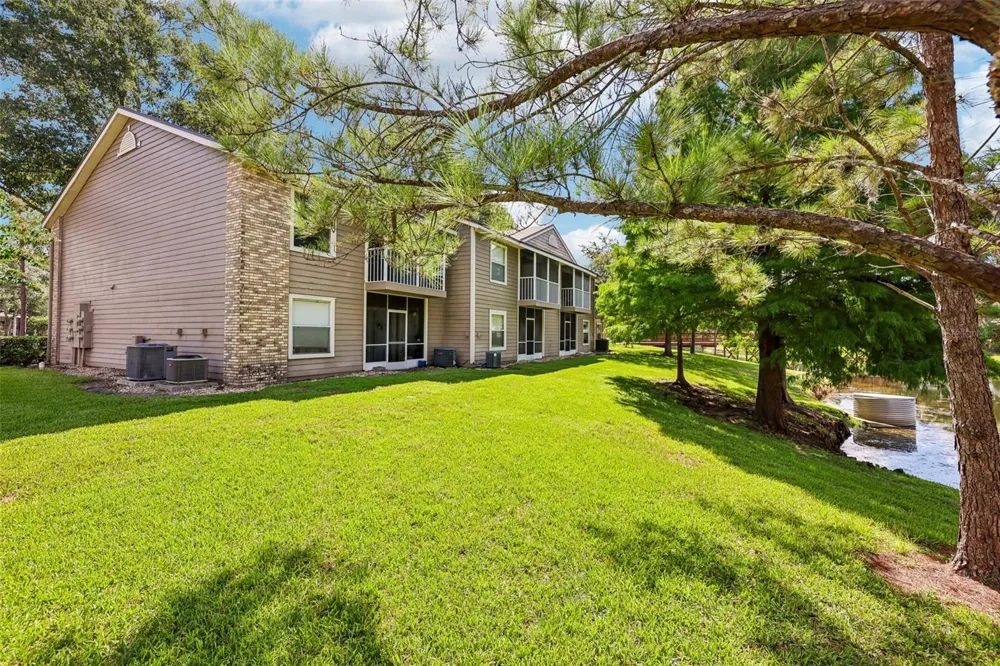 124 RESERVE CIRCLE #100 Oviedo, FL 32765