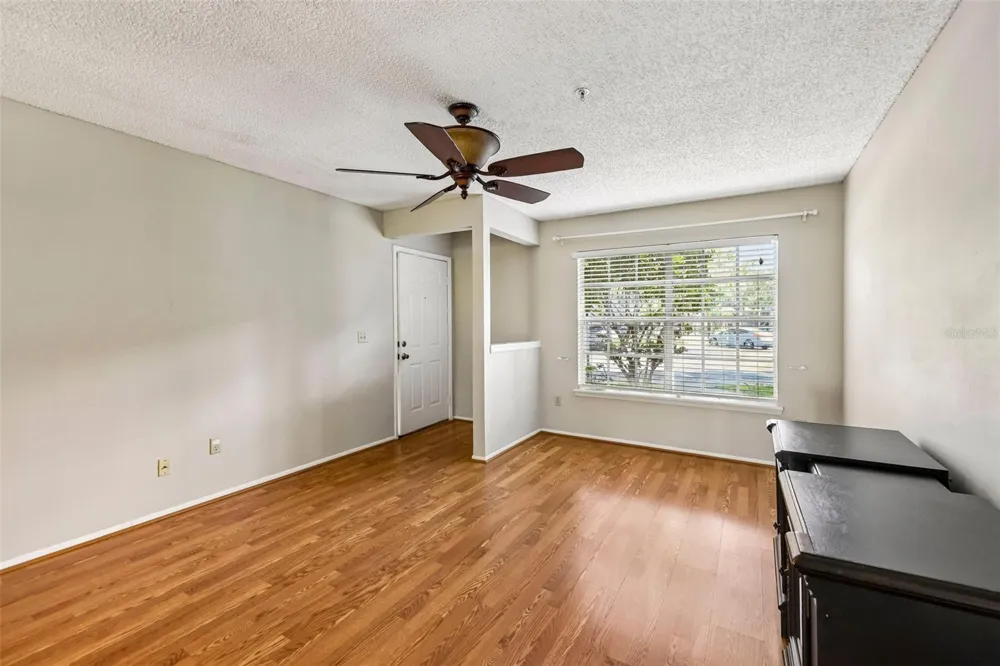 124 RESERVE CIRCLE #100 Oviedo, FL 32765