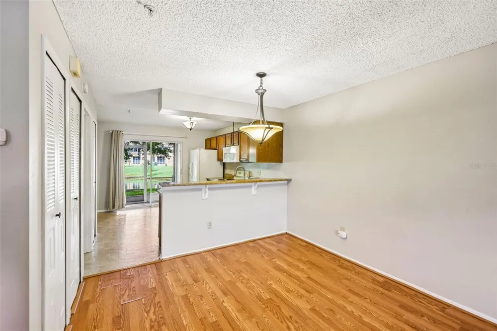 124 RESERVE CIRCLE #100 Oviedo, FL 32765