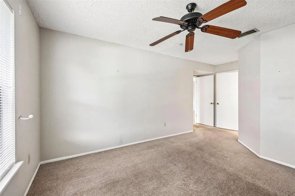124 RESERVE CIRCLE #100 Oviedo, FL 32765