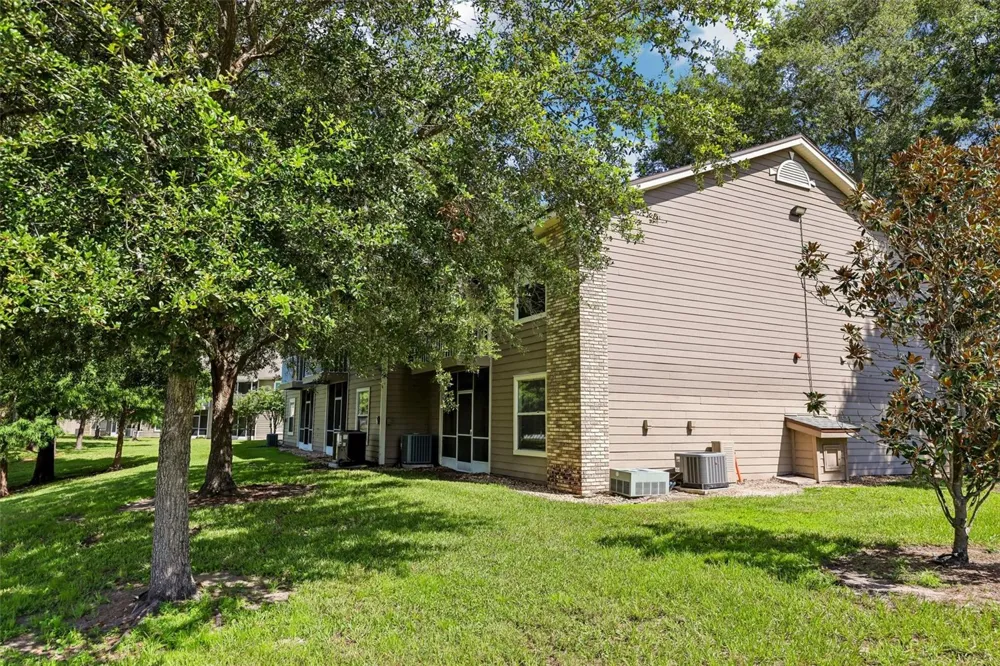 124 RESERVE CIRCLE #100 Oviedo, FL 32765