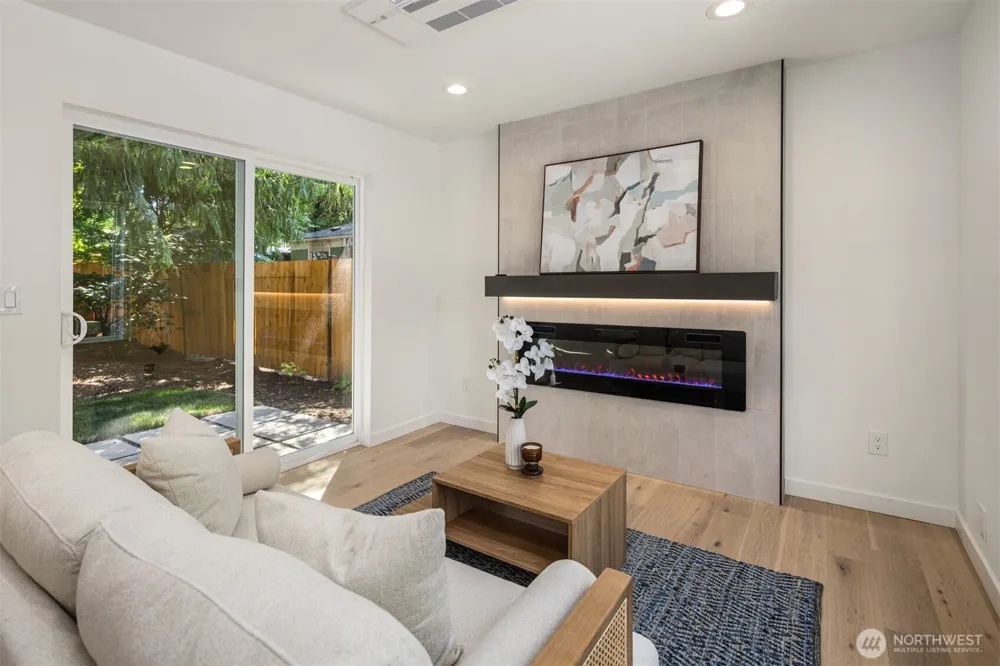 3847 NE 88th Street Seattle, WA 98115