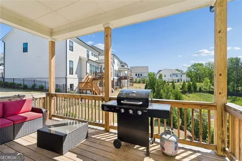 4566 Molder DR Buford, GA 30518