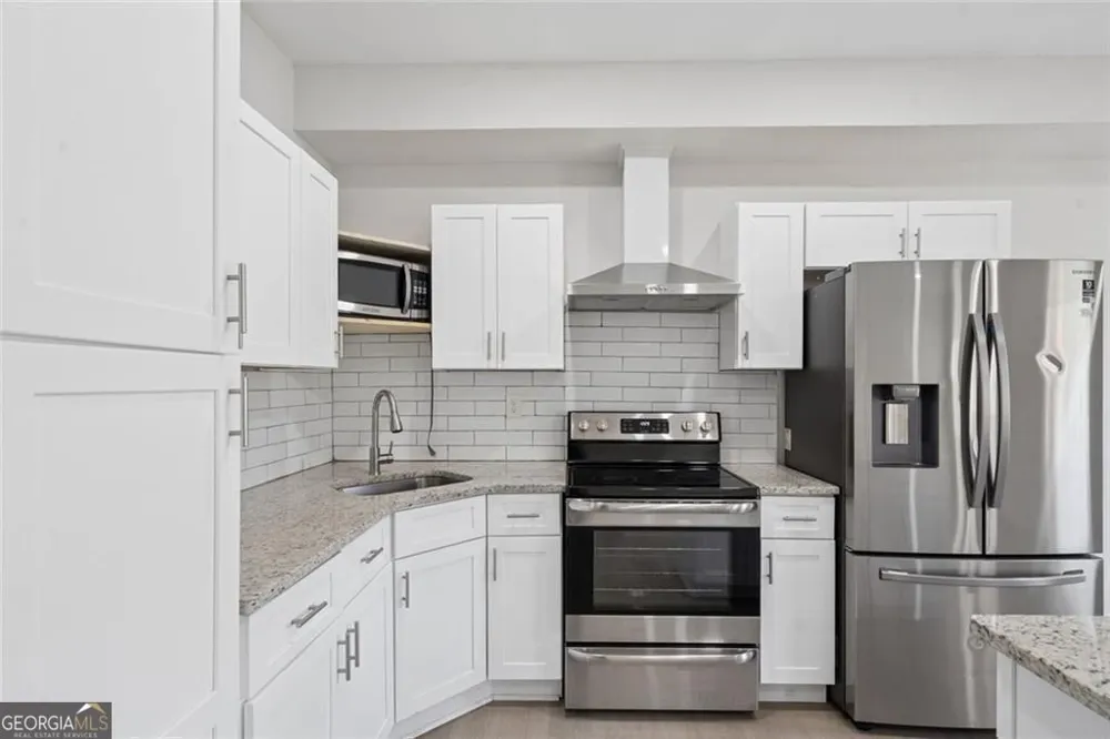 4566 Molder DR Buford, GA 30518