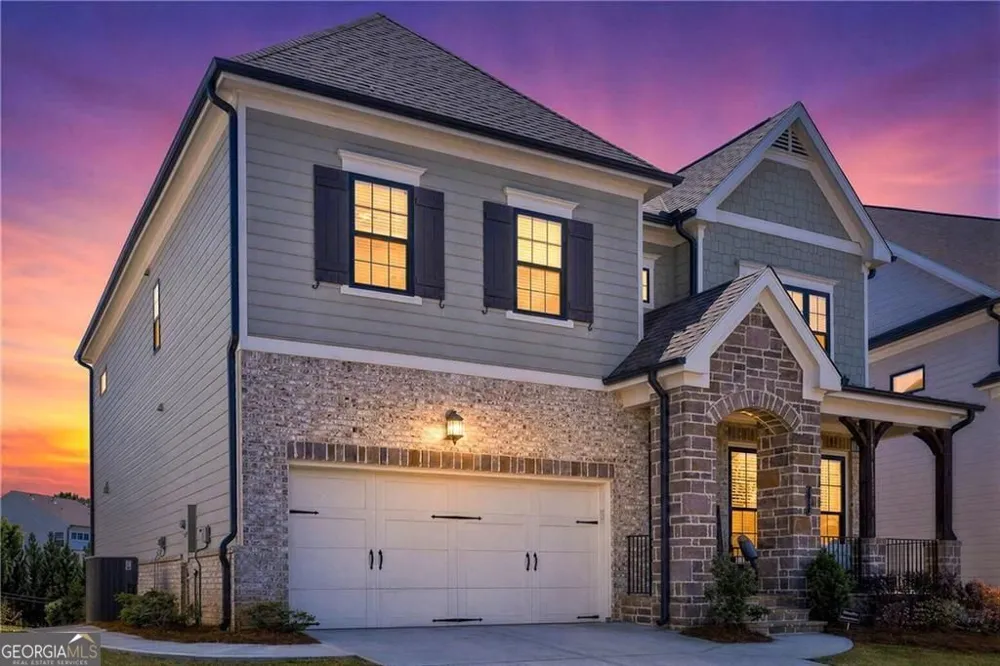 4566 Molder DR Buford, GA 30518