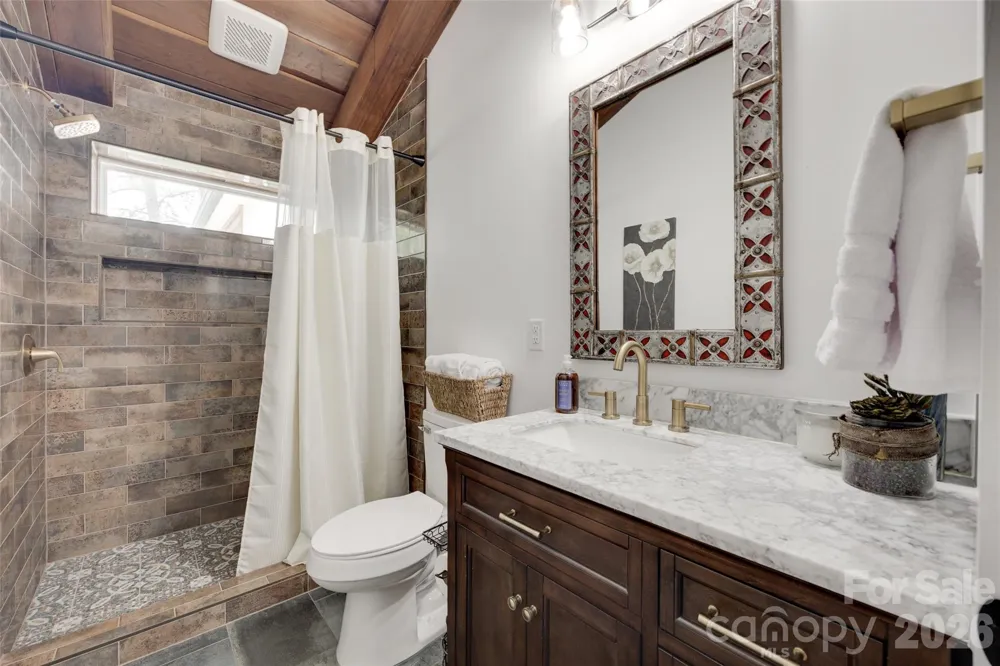 5211 Lake Wylie Road Clover, SC 29710