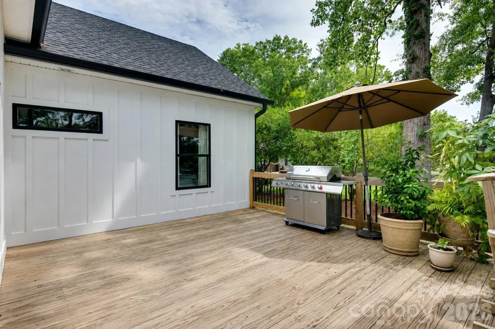 5211 Lake Wylie Road Clover, SC 29710