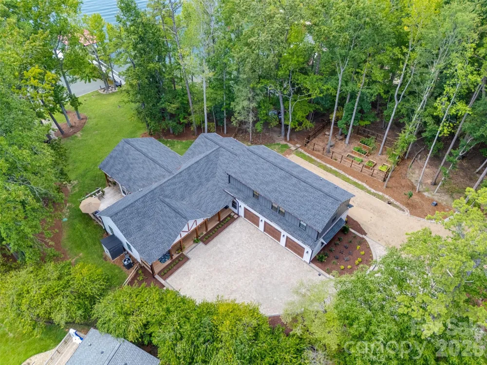 5211 Lake Wylie Road Clover, SC 29710