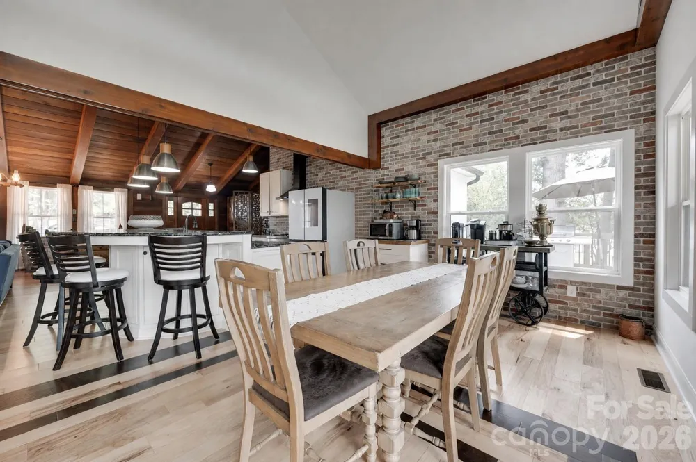 5211 Lake Wylie Road Clover, SC 29710