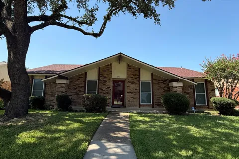 2114 Burrows Trail