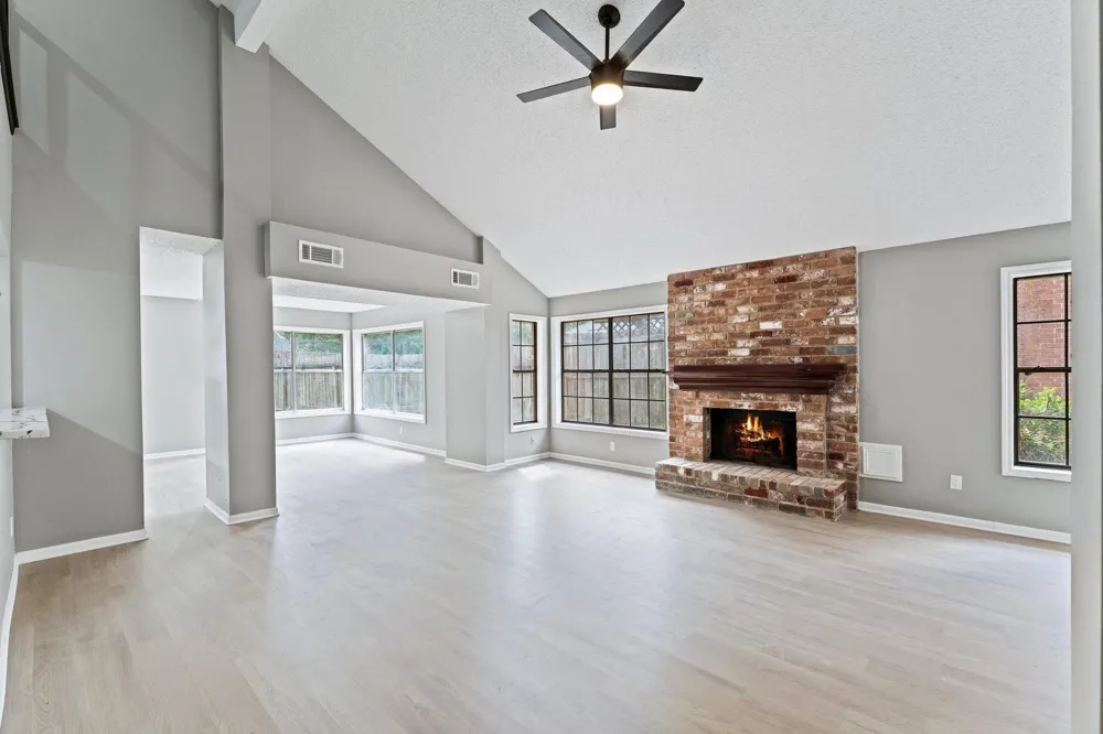 9814 Gold Cup Way Houston, TX 77065