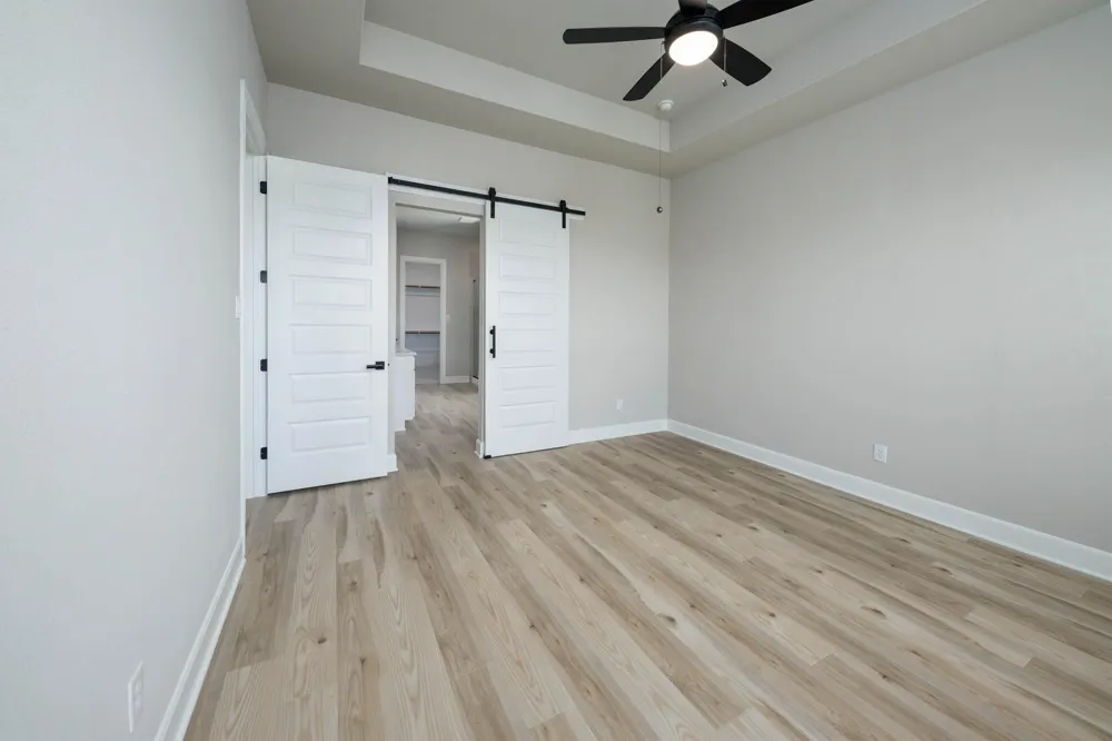 1907 June Lake Lane Iowa Colony, TX 77583