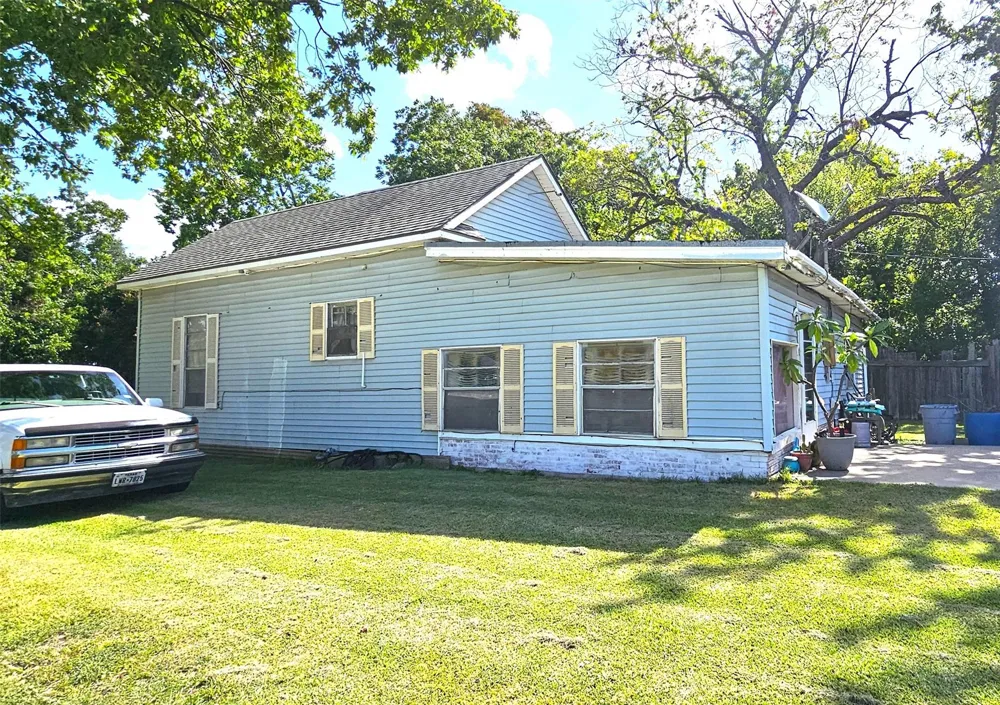 1131 2nd Avenue S Texas City, TX 77590
