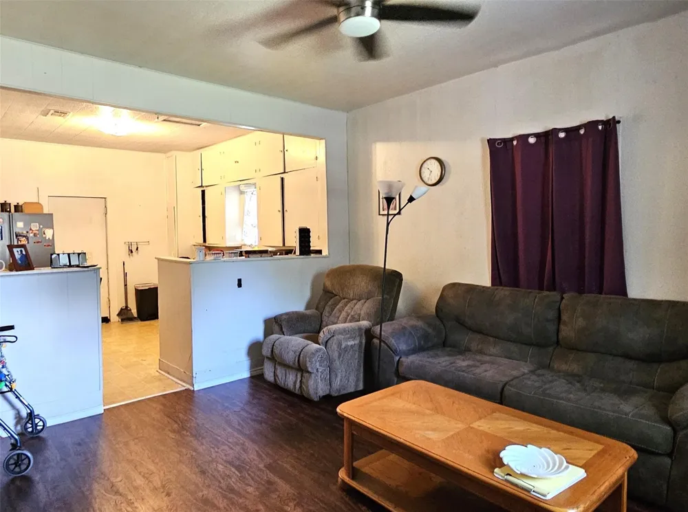 1131 2nd Avenue S Texas City, TX 77590
