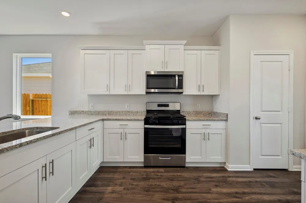 10347 Red Cardinal Drive Cleveland, TX 77328
